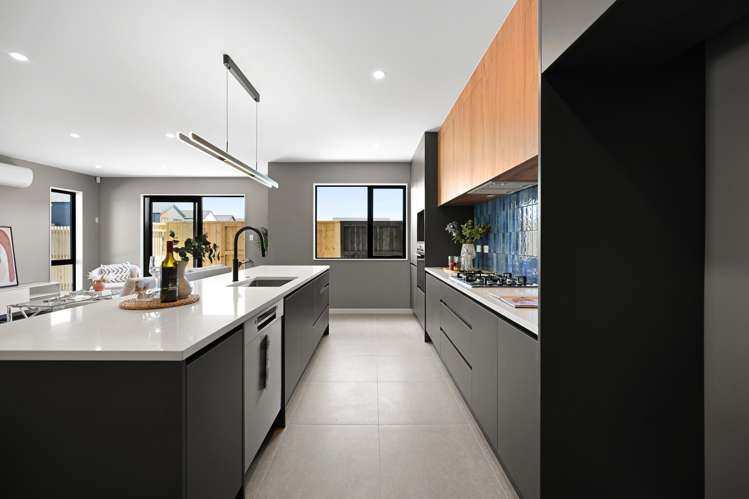 8 Earp Crescent Chartwell_3