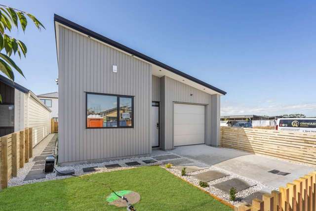 A Complete almost New Family Home