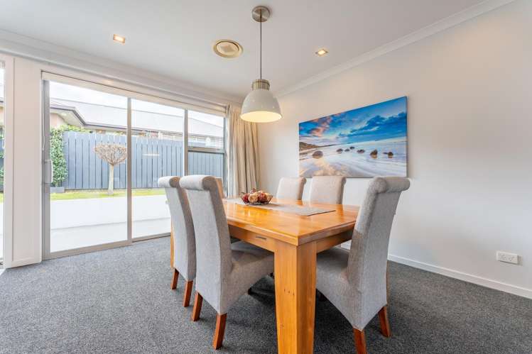 2 Meadowstone Street Gleniti_16