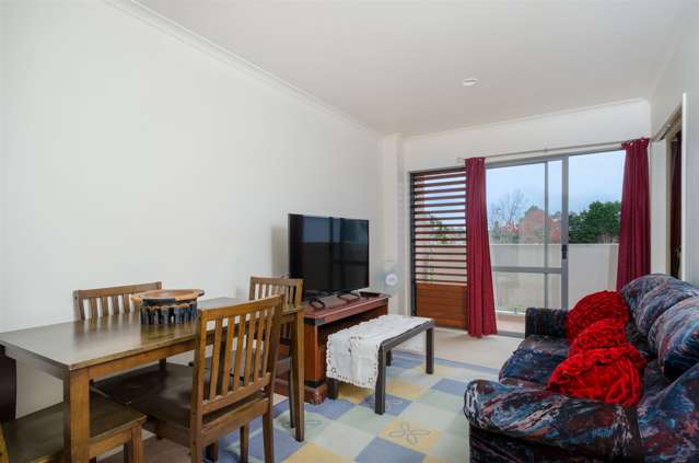 9D/30 Westward Ho Road Glen Eden_3