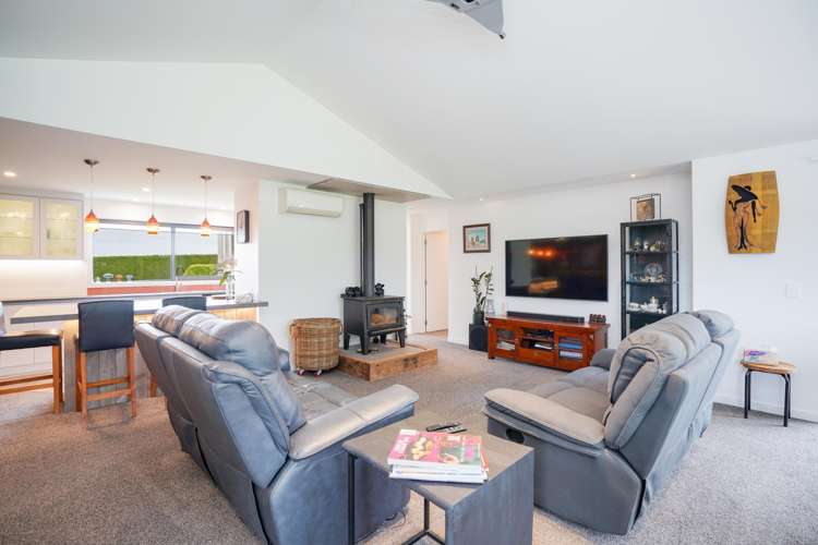 224 Mill Road South Seaward Bush_11