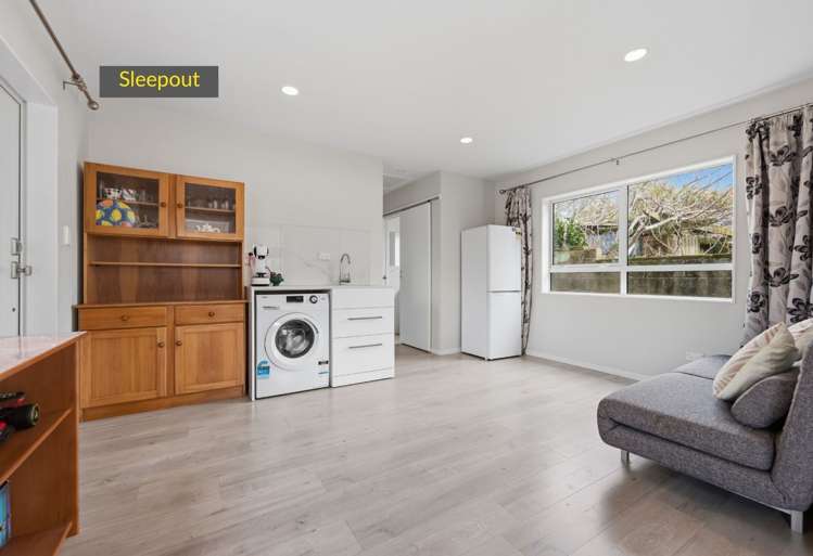 9 Claresholm Place Mangere Bridge_22