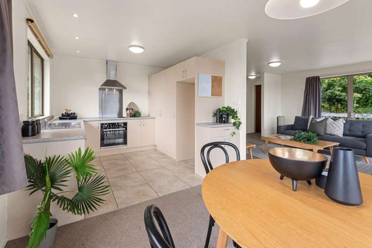 13a Granfield Place Te Kamo_11