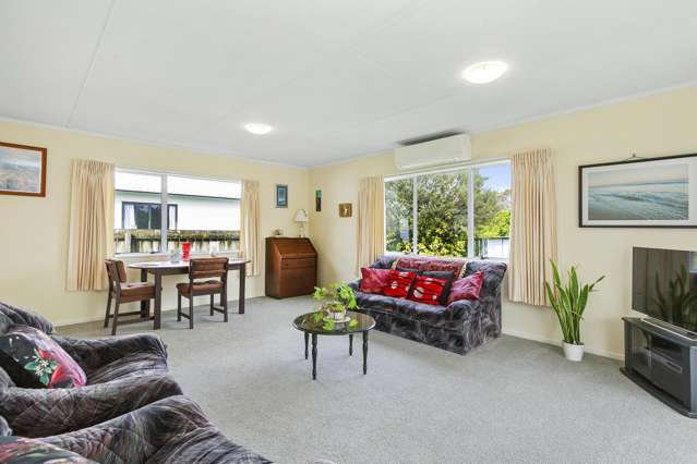 1/12 McManaway Grove Stokes Valley_1