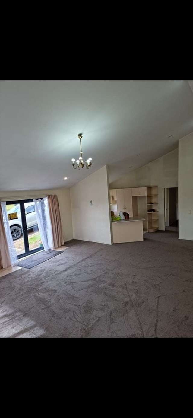 6 Ali Place Ranui_4