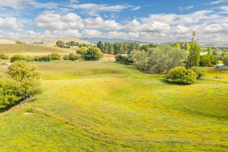 196 Ireland Road Waipawa_2
