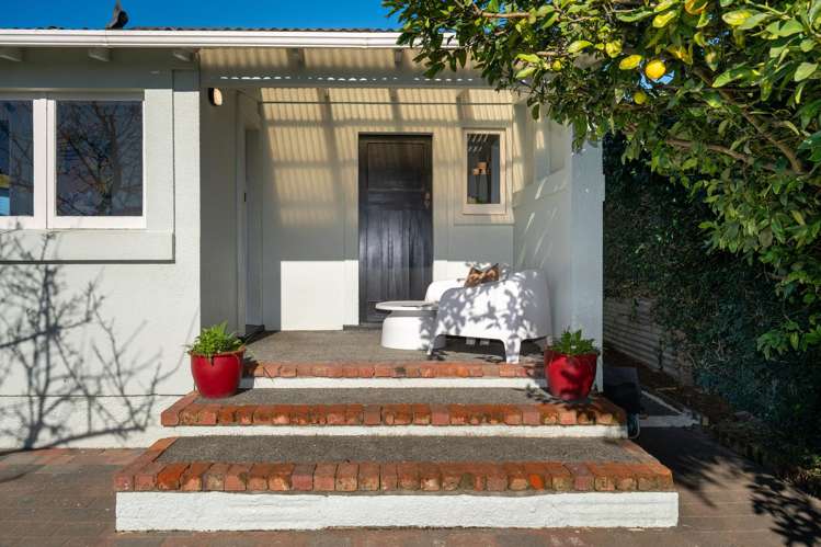 9 Kinross White Street Napier South_18