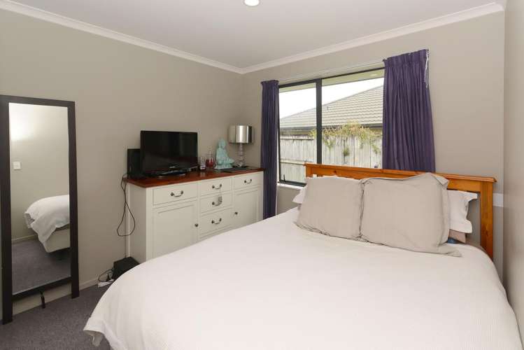 10 St James Drive 2750_13