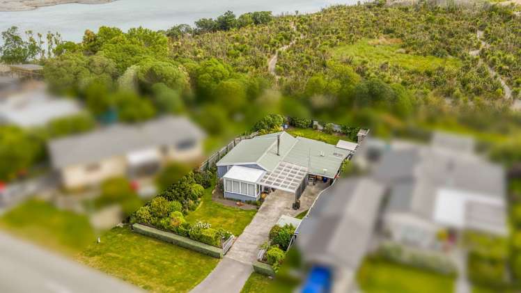 102 Pacific Drive Southbridge_22