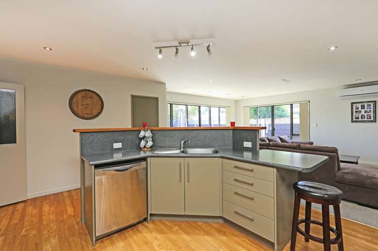 27a Avondale Road Taradale_6