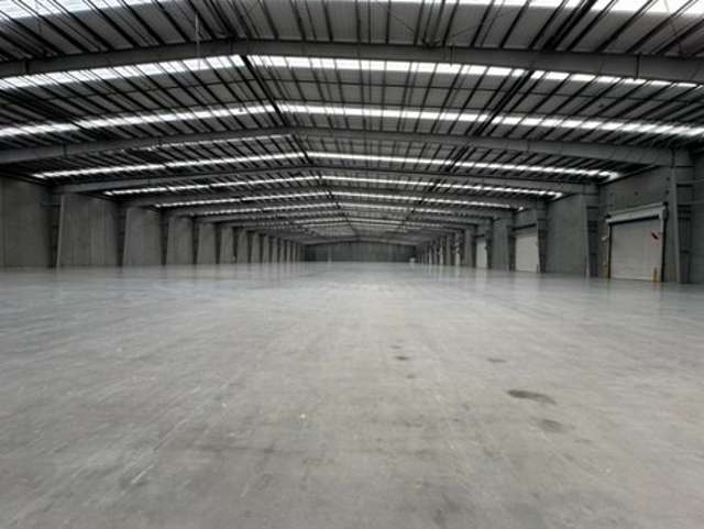 Distribution Facility - Premium Specification