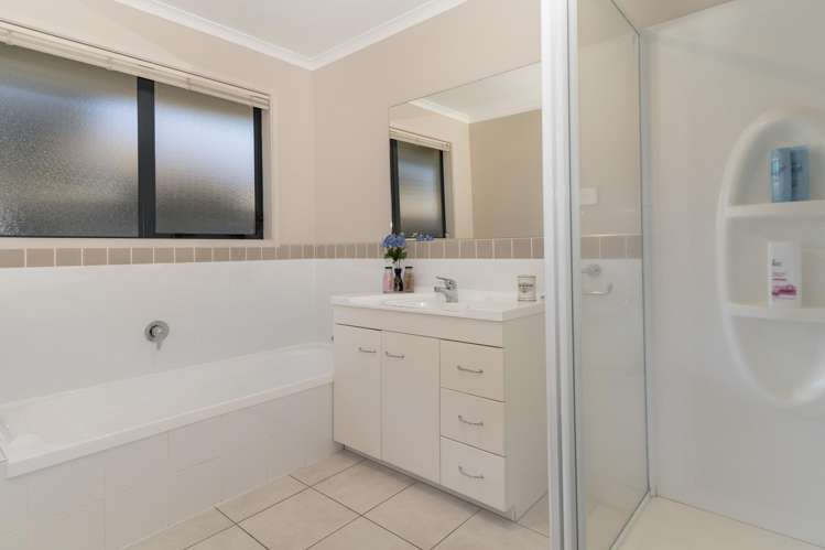 3 Lomond Court Pyes Pa_17