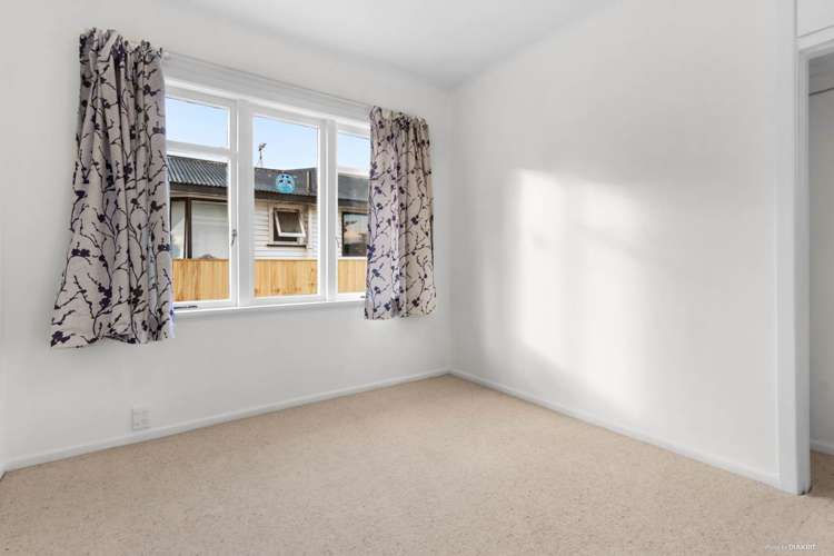 25 Peachgrove Road Te Atatu Peninsula_10