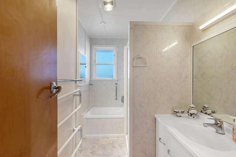 5 Courtenay Road Heretaunga_17