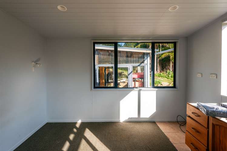 50 Calais Terrace Ostend_17