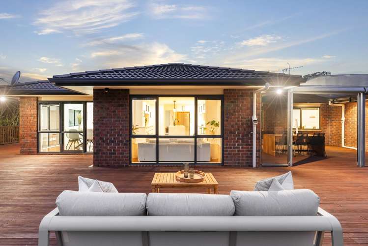 48 Shelter Drive Greenhithe_15