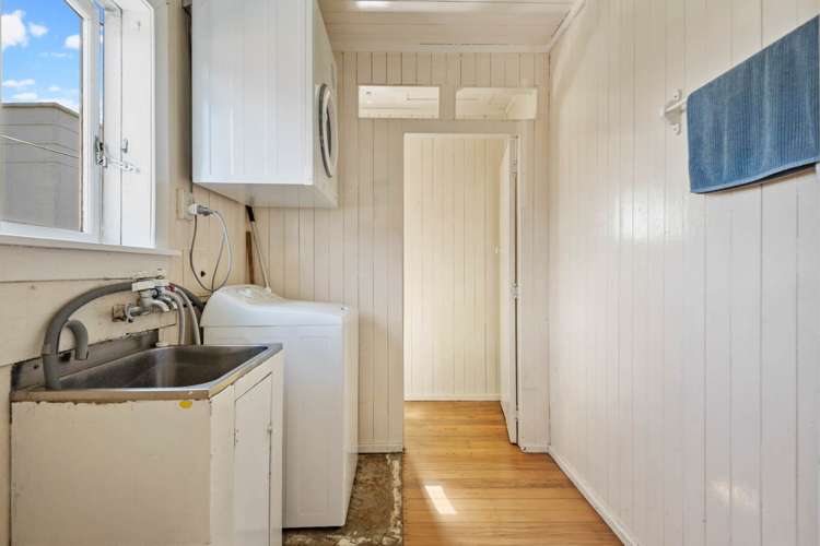 8a Warren Avenue Three Kings_10