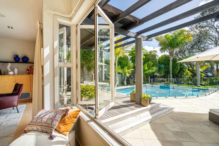 2/2 Clifton Road Hauraki_7