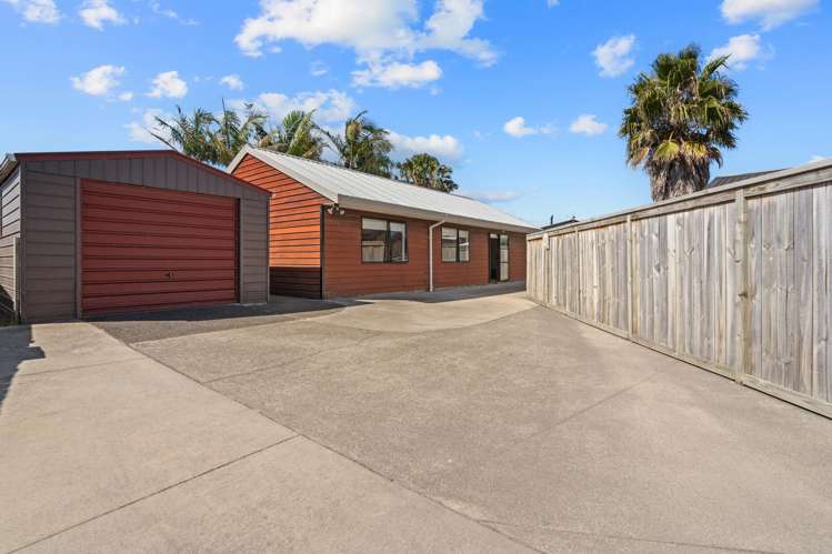31B Lyn Grove Papamoa Beach_22
