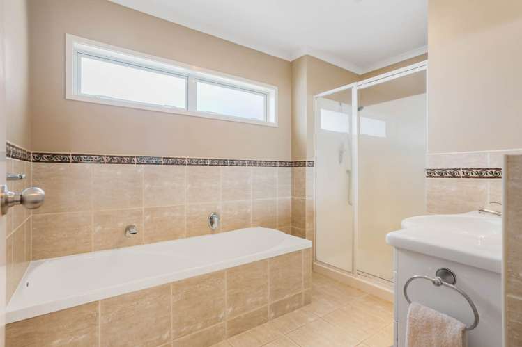 2 Sarah Place Papamoa Beach_22