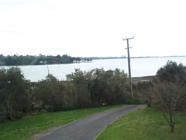 236 Welcome Bay Road Welcome Bay_1