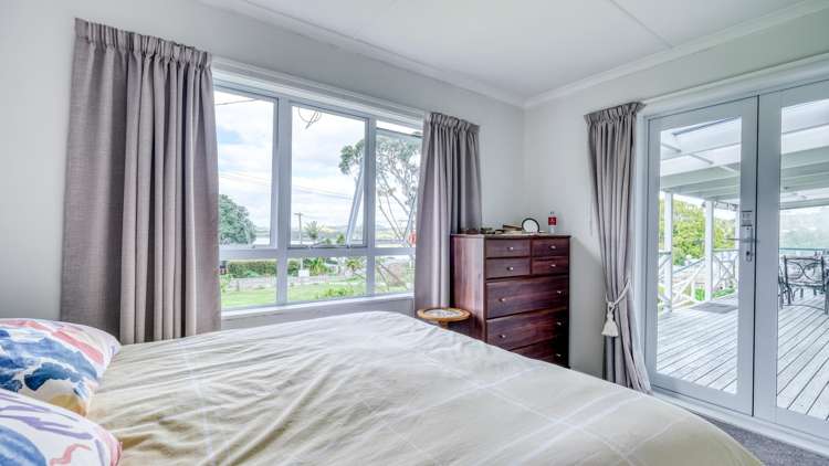 18 Grey Street East Mangonui_12