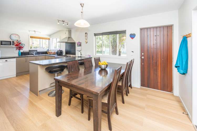7 Ngahuia Place_5