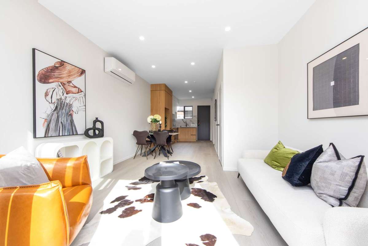 234-3,4,5, Te Atatu Road_1