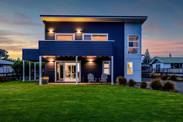 SEASIDE RETREAT - HOME & INCOME