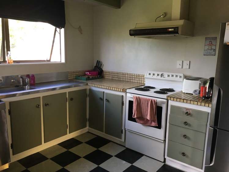 8 Eagle Place Red Beach_9