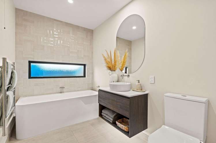 32 Walter Case Drive Harewood_22