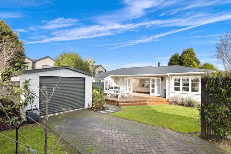 1a Rixon Place Te Atatu Peninsula_0