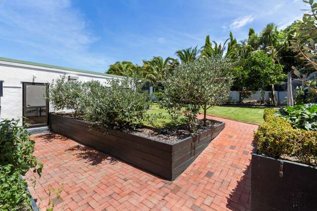 62 Rosario Crescent Red Beach_4