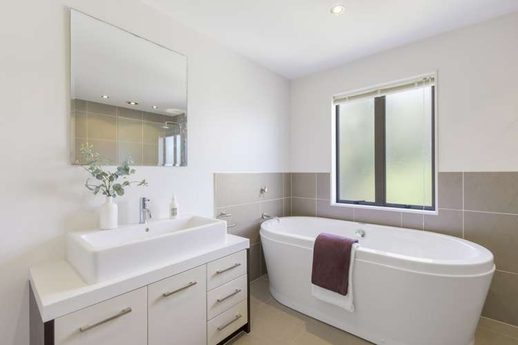 100a Fisher Parade Sunnyhills_31