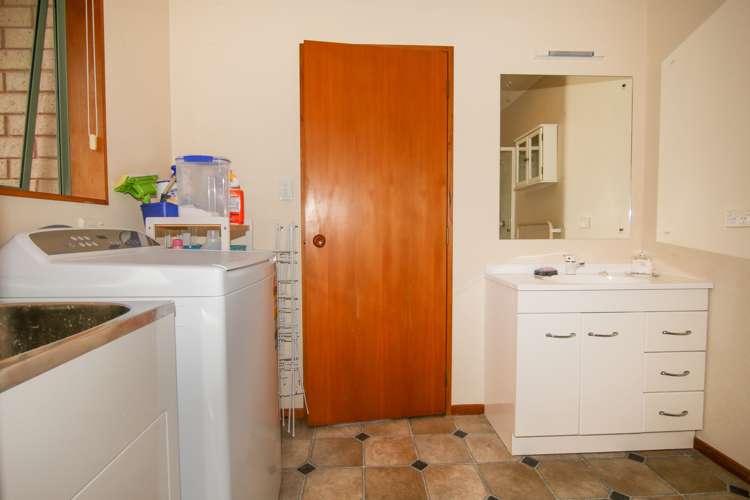 37 Kew Road Westport_12