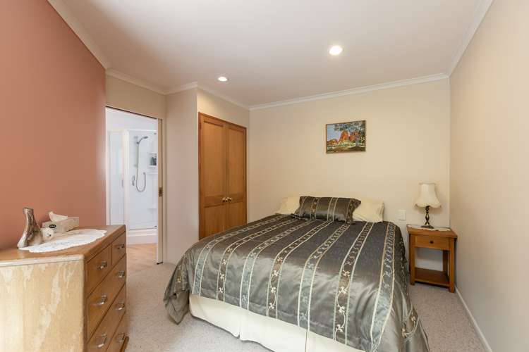 370 The Coastal Highway Redwood Valley_14