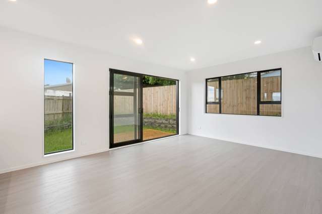 43d Fitzherbert Avenue West Harbour_2