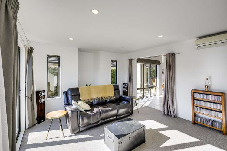 11 Pania Place Poraiti_8