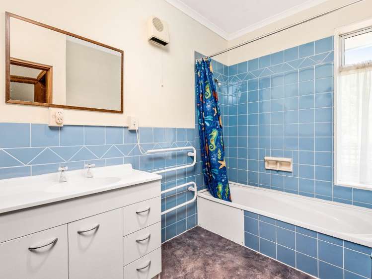 54 Bernard Road Albert Town_11