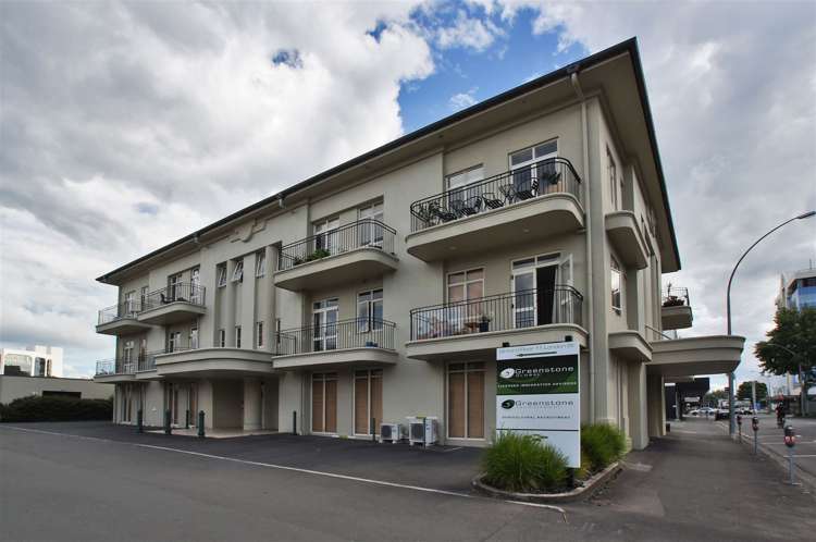 2a/11 London Street Hamilton Central_2