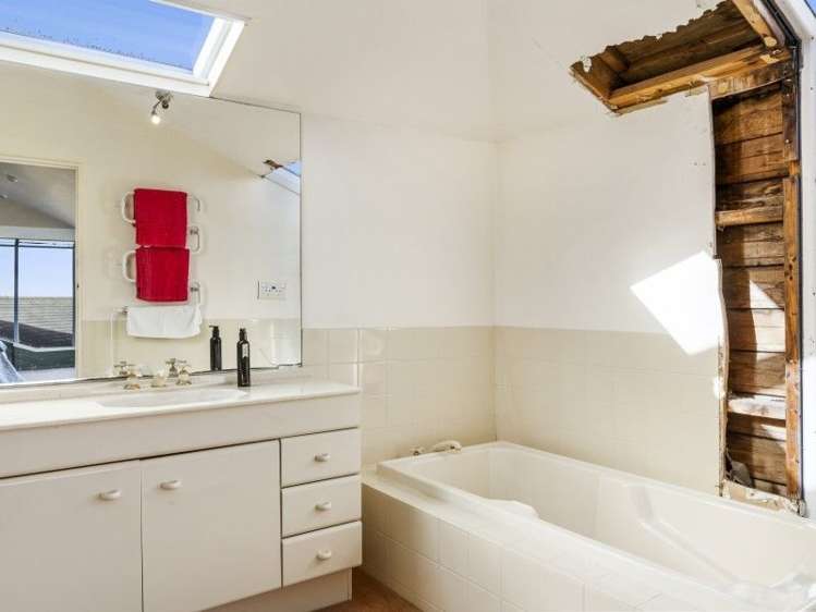 8 Titiro Moana Road Korokoro_9