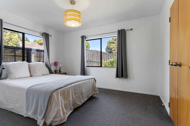 2/62 Trias Road Totara Vale_9