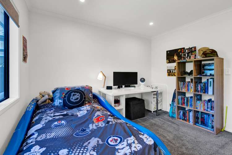 6 Francis Douglas Drive Westown_20