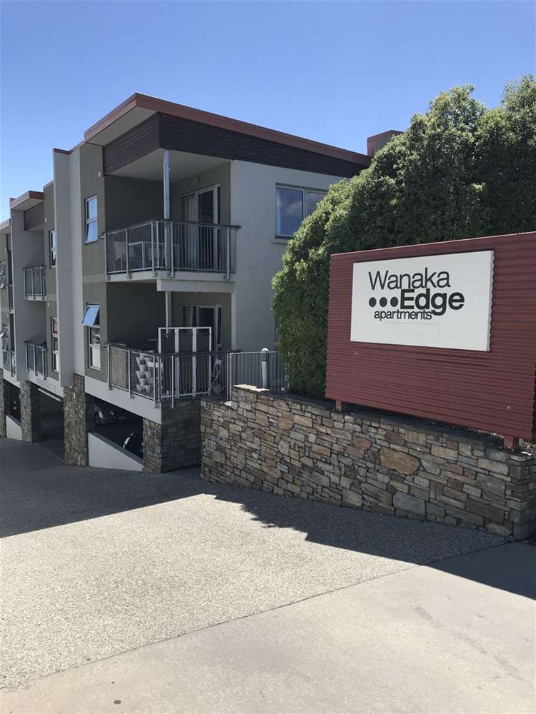 14/13 Plantation Road Wanaka_12