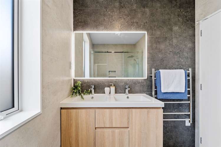 7 Marlin Street West Harbour_16