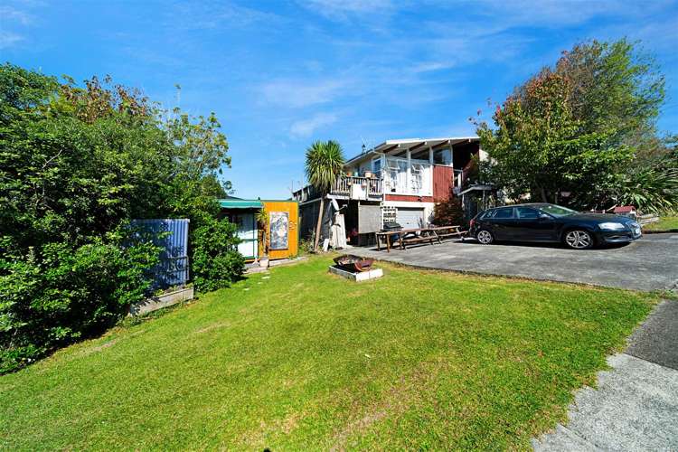 116 Archibald Road Kelston_17