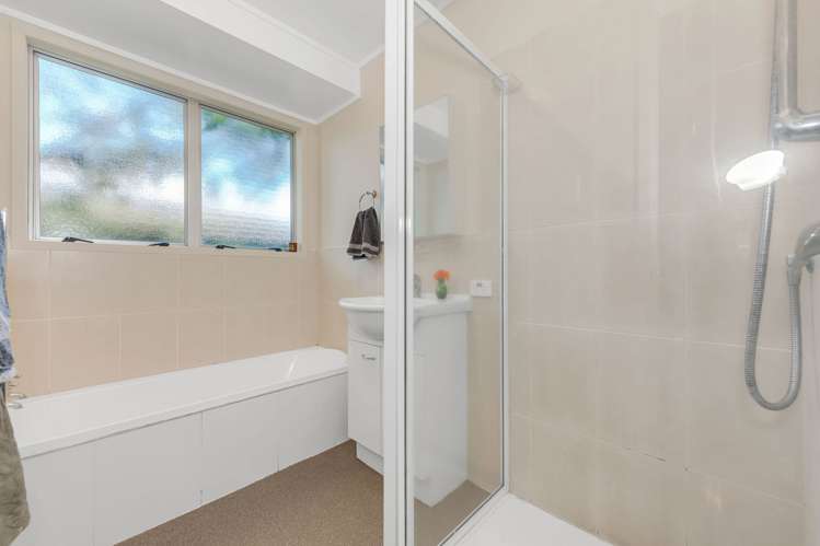 6 Ellison Place Pakuranga Heights_12