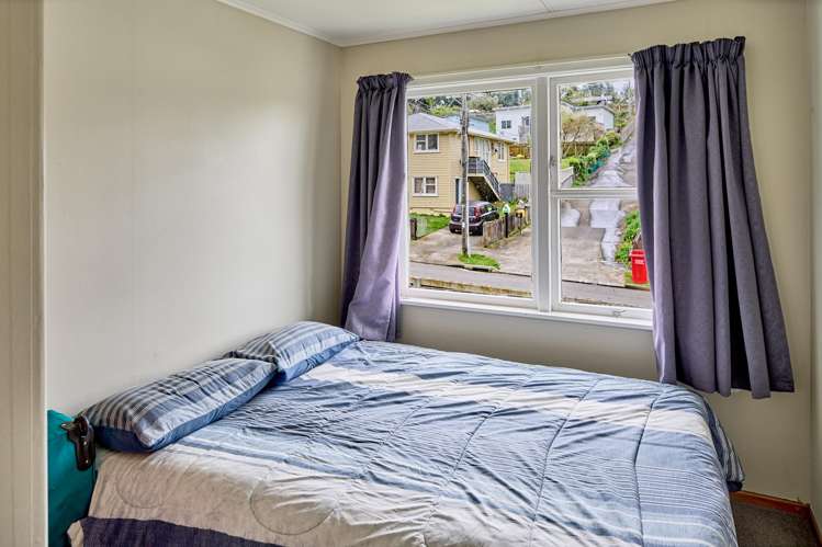 44 Cardiff Crescent Cannons Creek_8