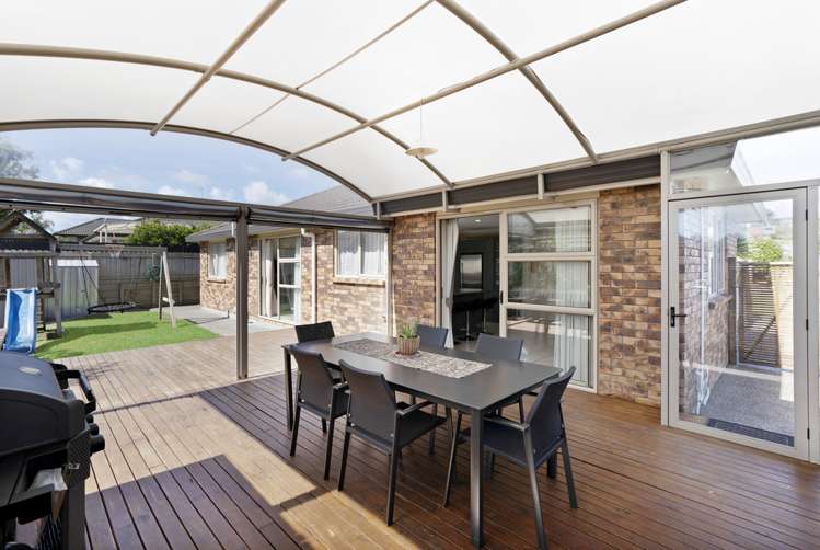 5 Norman Close The Gardens_14