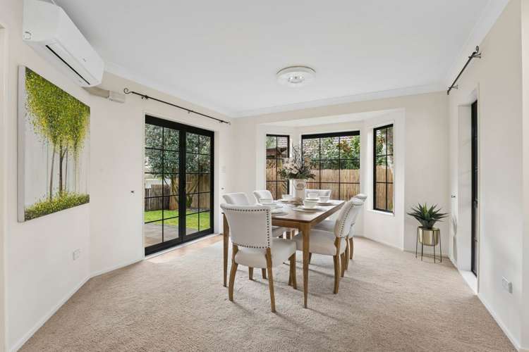 22 Castlehill Court Wattle Downs_8